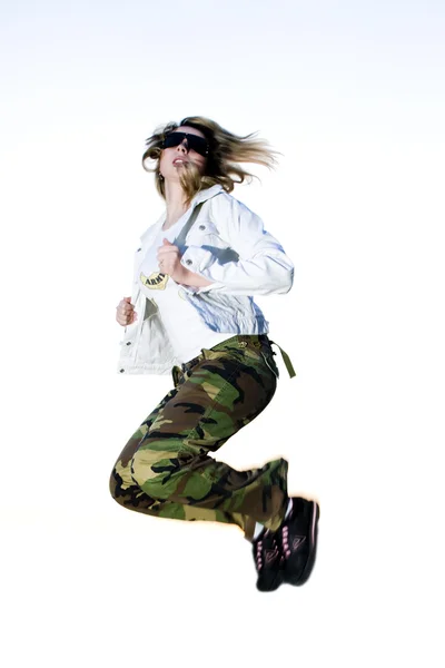 Jumping adolescente — Fotografia de Stock