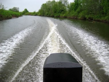 Trace on water from motor boats clipart