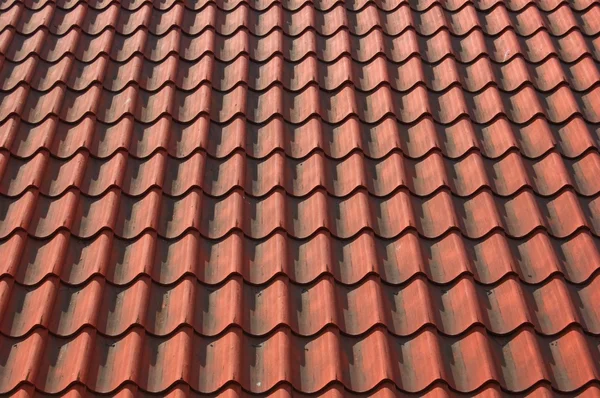 Rote Ziegel Dach Hintergrund — Stockfoto