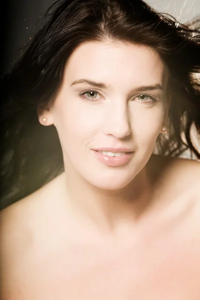 Egy gyönyörű nő portréja — Stock Fotó