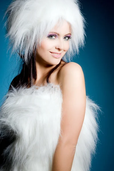 Σέξι γυναίκα wering λευκή γούνα — Φωτογραφία Αρχείου
