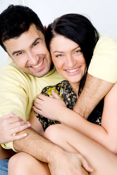 Portrét šťastný pár doma — Stock fotografie