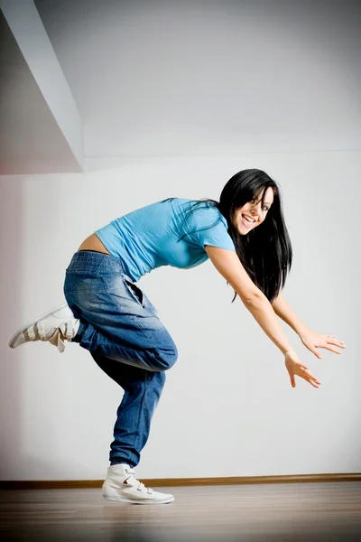 Woman dancing breakdance — Stock Photo, Image