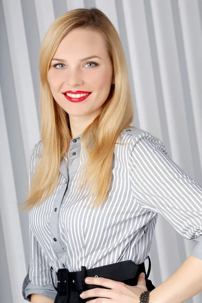 POrtrait of smiling businesswoman — Stock Photo, Image