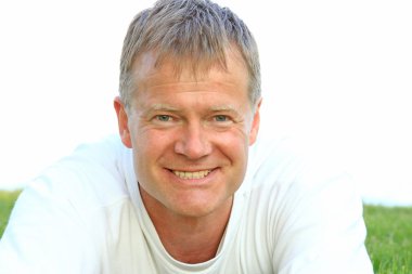 Genç adam.
