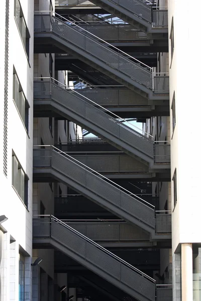 Escadas de emergência — Fotografia de Stock