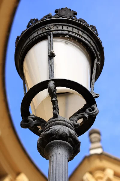Дуже гарна стара лампа — стокове фото