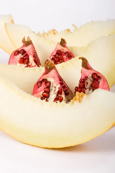Řez meloun a granát — Stock fotografie