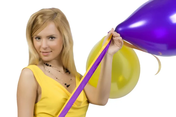 Das blonde Mädchen mit den Luftballons — Stockfoto