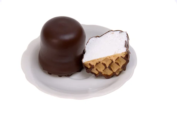 Cream cake covered with chocolate — Stock Photo, Image