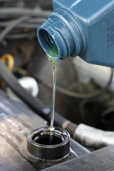 Mudança de óleo — Fotografia de Stock