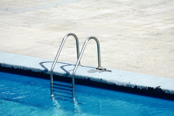 Échelle de piscine — Photo