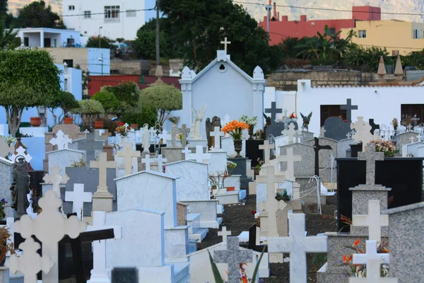 Vintage cemitério espanhol — Fotografia de Stock