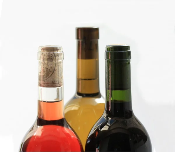 Vinflaskor i närbild — Stockfoto