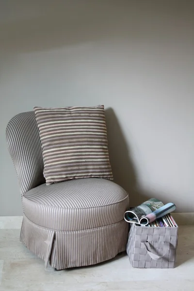インテリア デザイン: 古典的な椅子 — ストック写真