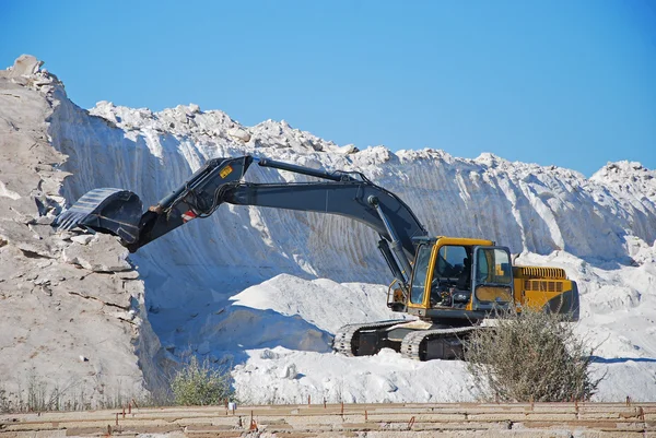 Mina de sal y maquinaria — Foto de Stock