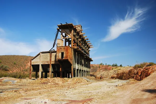 Velha mina abandonada — Fotografia de Stock