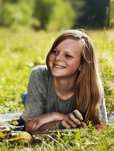 Teenage girl on meadow — Stock Photo, Image