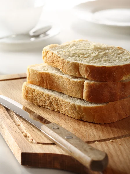 Chleb i nóż — Zdjęcie stockowe
