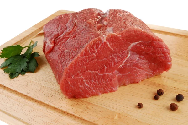원시 쇠고기 절단 보드 분리 — 스톡 사진