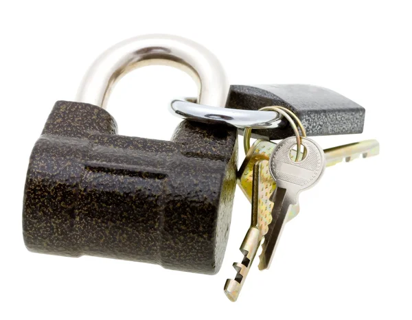 Due lucchetti e chiavi isolati su bianco — Foto Stock