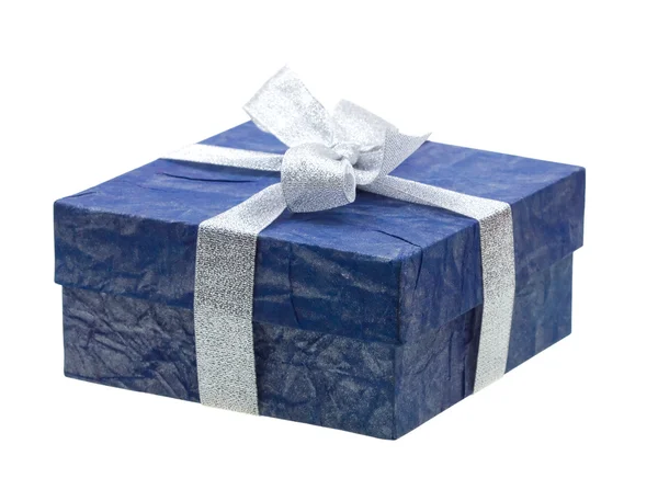 Mooi blauw geschenk geïsoleerd op wit — Stockfoto