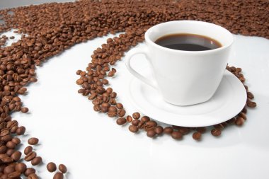 fincan kahve, kahve tahıl üzerinde mal ile