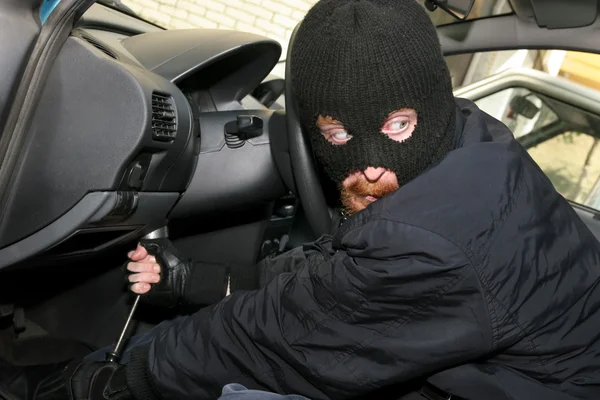 内部車の強盗 — ストック写真
