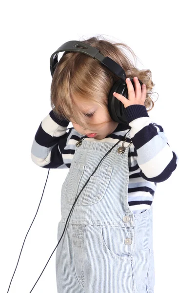 美丽的小女孩听音乐 — 图库照片