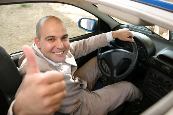 Affärsman i bilen — Stockfoto