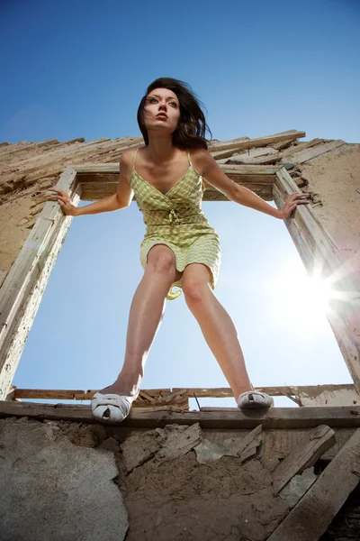 A menina que deseja pular — Fotografia de Stock