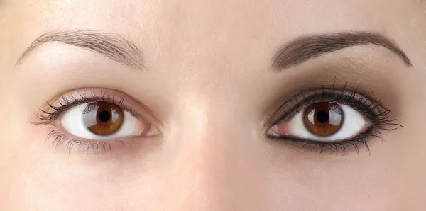 Maquillaje de ojos o no ? — Foto de Stock