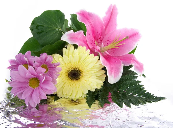 Bellissimo bouquet con riflesso — Foto Stock