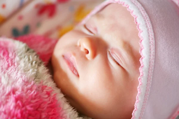 Vreedzame slapende baby — Stockfoto