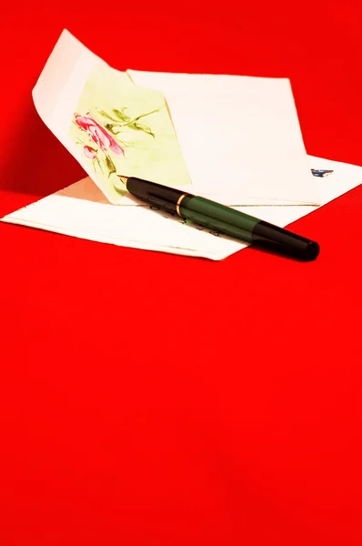 Enveloppe, stylo — Photo