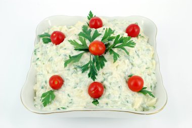 Makarna ve domates salatası