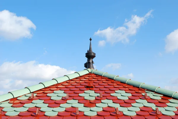 Kolorowy dach — Zdjęcie stockowe