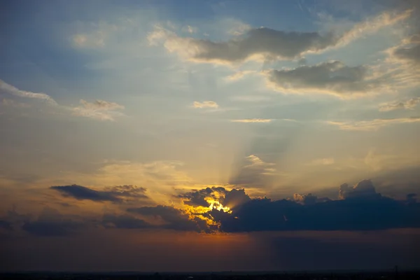 Mooie hemel zonsondergang — Stockfoto