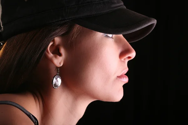 Retrato de mujer en gorra — Foto de Stock