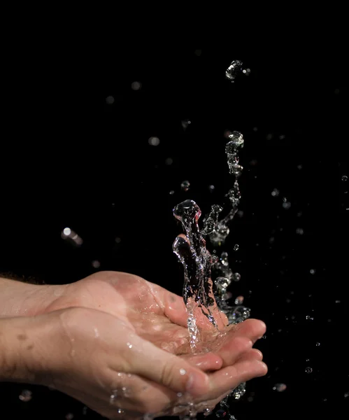 Voda v rukou — Stock fotografie
