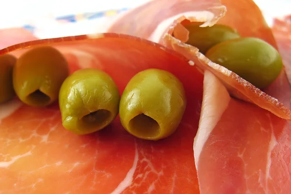 Prosciutto e olive — Foto Stock