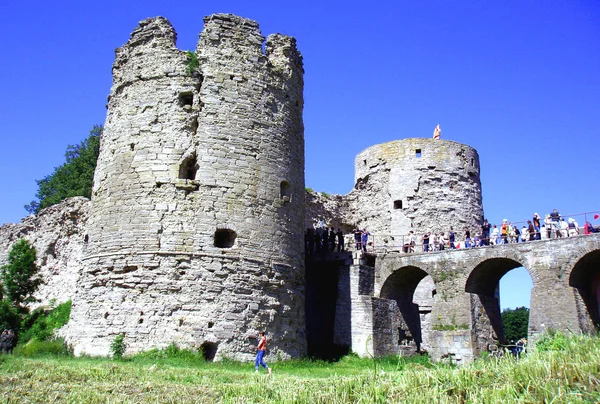 Ruïnes van een oud kasteel Stockfoto