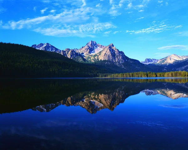 아름다운 산의 풍경 — 스톡 사진