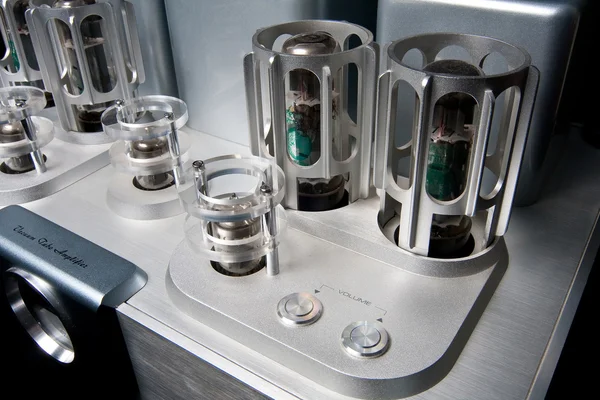 Amplificador de tubo — Fotografia de Stock