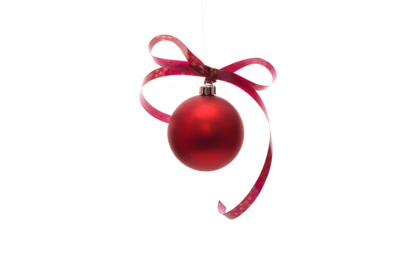 Bola vermelha - decoração de Natal — Fotografia de Stock