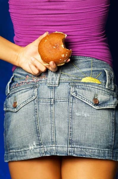 Donut detrás de la espalda — Foto de Stock