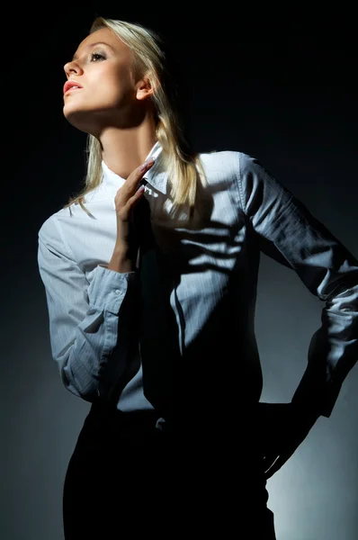 Blond model zakenvrouw — Stockfoto