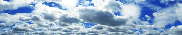 Panorama du ciel nuageux — Photo