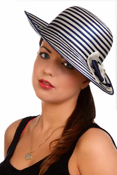 Pięknie kobieta w kapeluszu — Zdjęcie stockowe