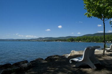 kıyı Gölü bolsena, İtalya